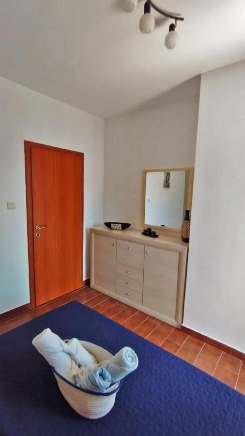 Apartments Aleksandra Risan Esterno foto